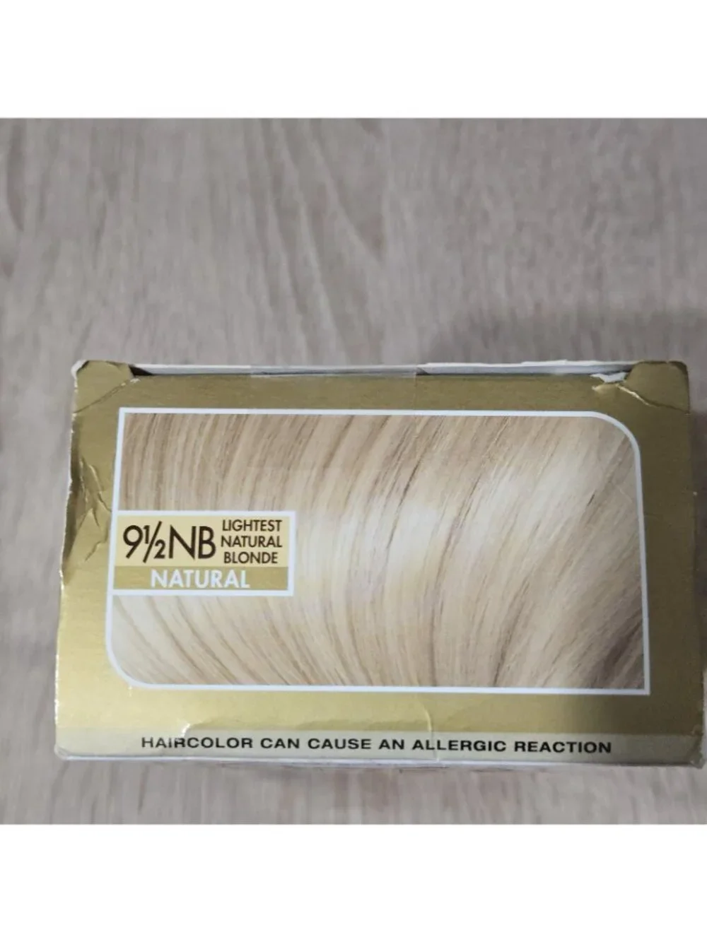 Loreal Superior Preference Fade-Defying Color 9.5NB Lightest Natural Blonde NEW